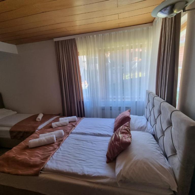 Pansion Rog Jahorina - Deluxe Triple Room - 5