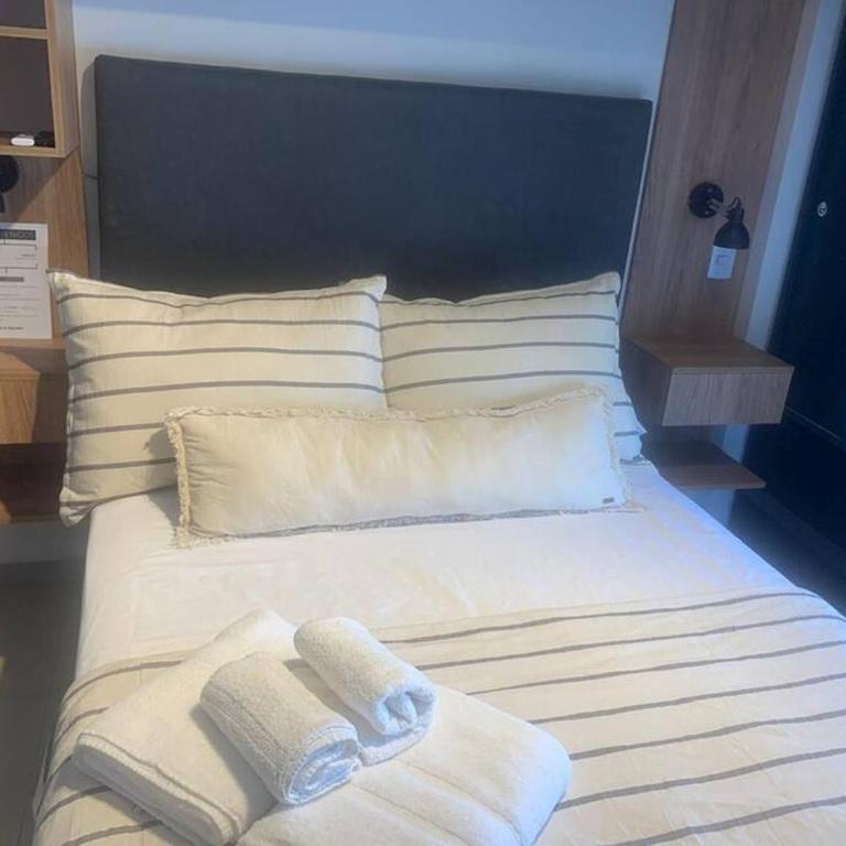 Estrella Centro - Con Cochera - Solo autos - Estudio - 14