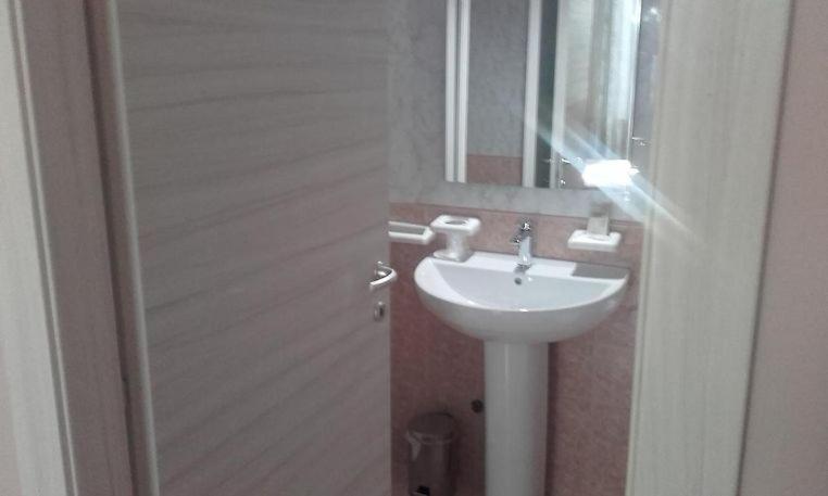 Hotel ELENA 1 SELF CHECK-IN - Appartamento con 1 Camera da Letto - 3