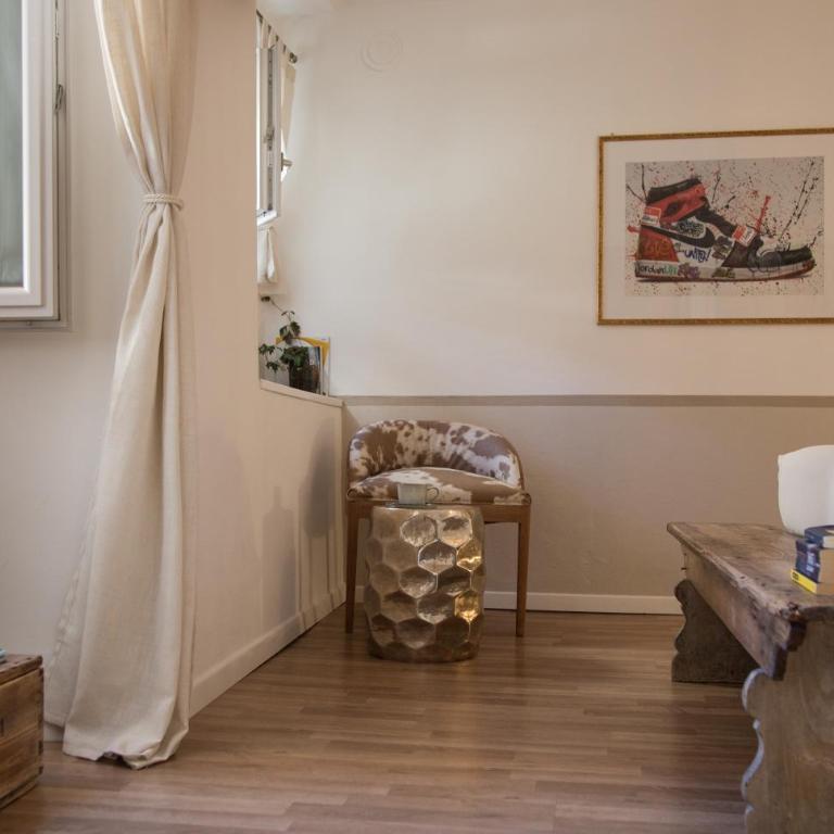 Locanda 53 - Camera Matrimoniale con Bagno Privato - 8