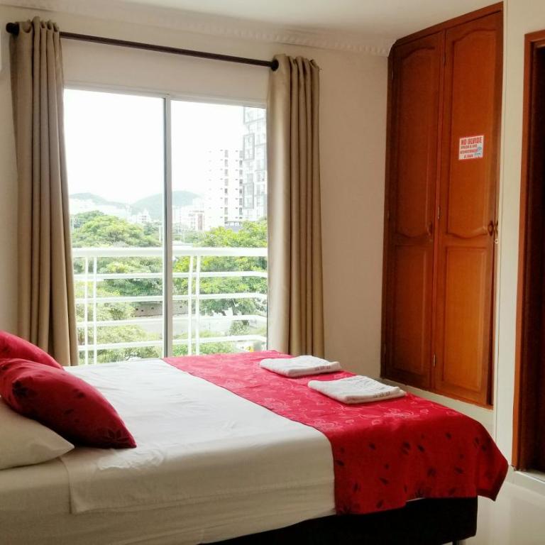 ✪Apartamento amplio y acogedor✪ !Rodadero Norte! - Three-Bedroom Apartment - 1