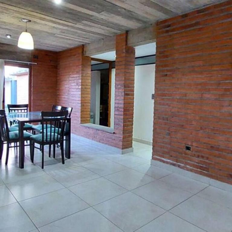 Casa amplia en ubicación tranquila de la ciudad - Apartamento de 2 dormitorios - 12