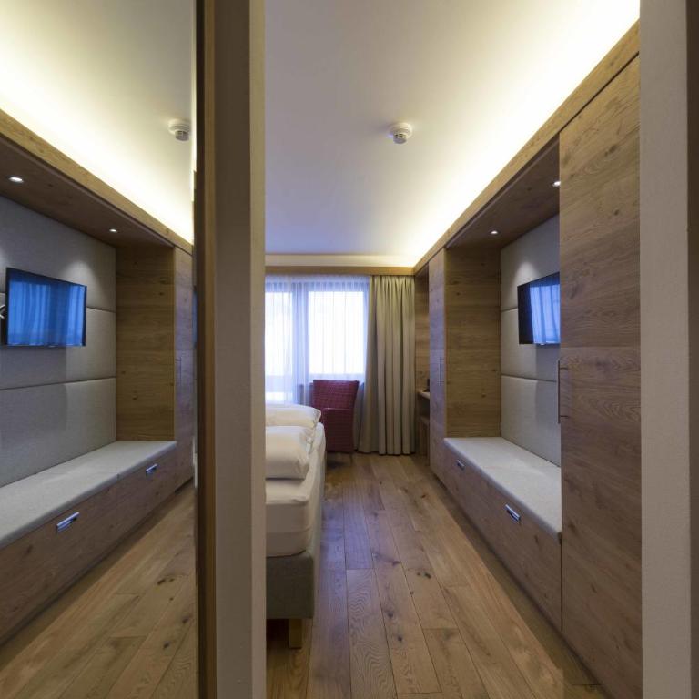Hotel Garni Panorama - Comfort Doppelzimmer mit Balkon - 1