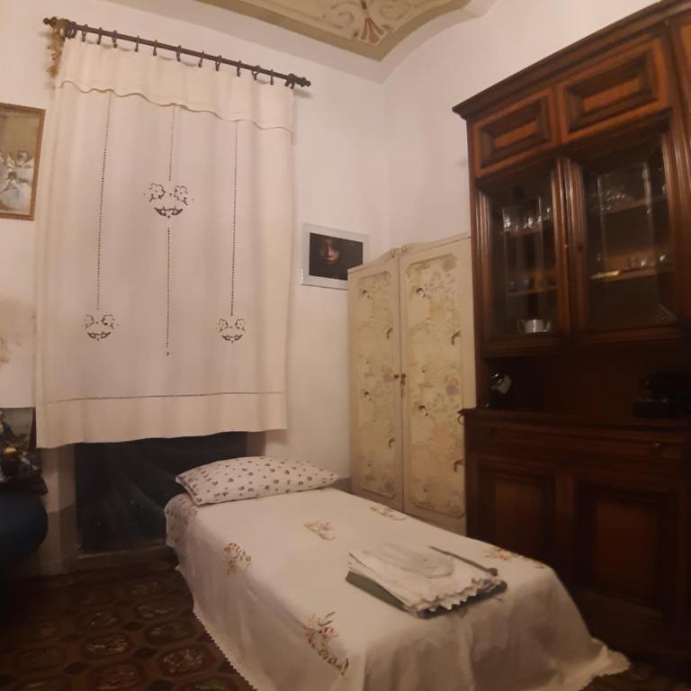 Vasari Home - Appartamento con 2 Camere da Letto - 68