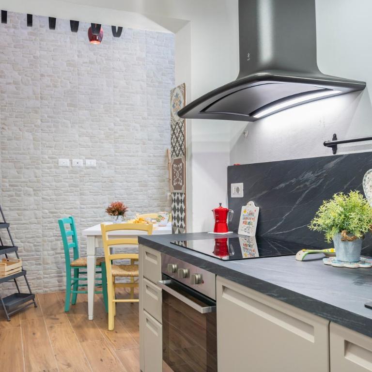 GuestHost - La Dimora di Miriam Netflix Flat - One-Bedroom Apartment - 6