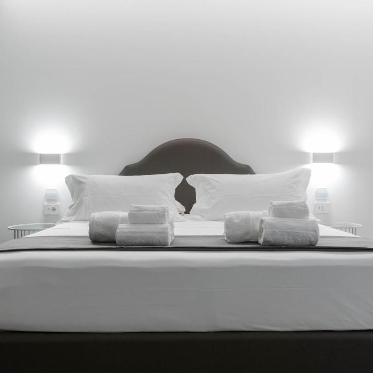 Suite Palermo Apartment - King Suite with Balcony - 12