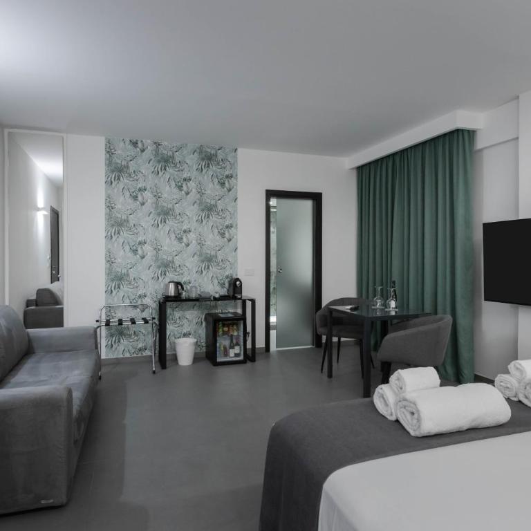Suite Palermo Apartment - King Suite with Balcony - 6