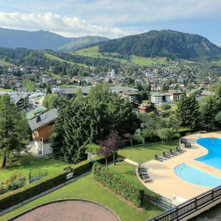welcoming apartment with swimming pools near the Megève ski slopes - Appartement - 52