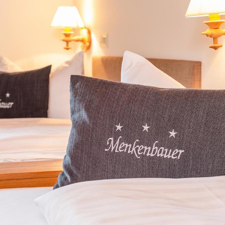 Gästehaus Menkenbauer inkl. Chiemgaukarte - Deluxe Doppelzimmer - 4