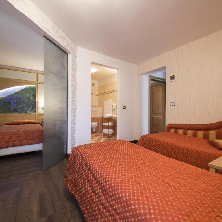Hotel Touring - Camera Quadrupla - 7