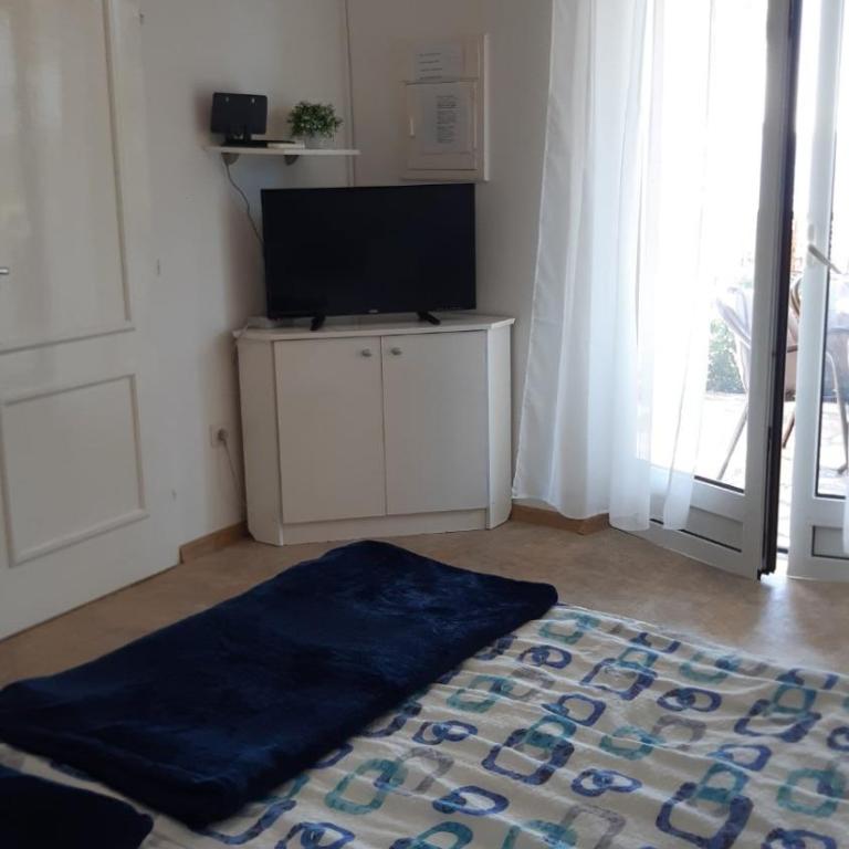 Apartmani Milosevic - Apartment with Sea View - 8