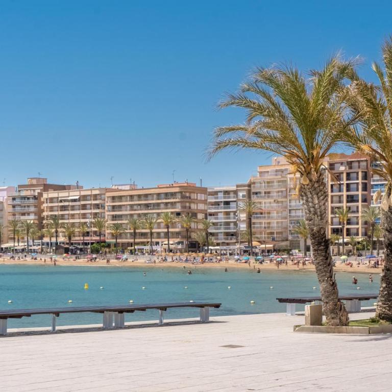 Gorgeous Apartment In Torrevieja - Apartment - 7