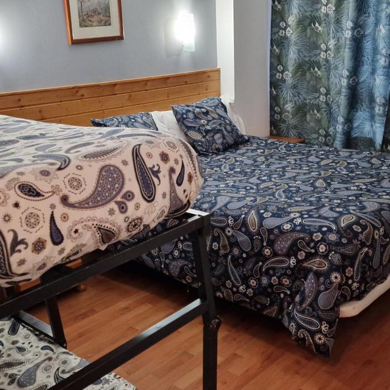 Hotel Merino - Habitación Cuádruple (2 adultos + 2 niños) - 4