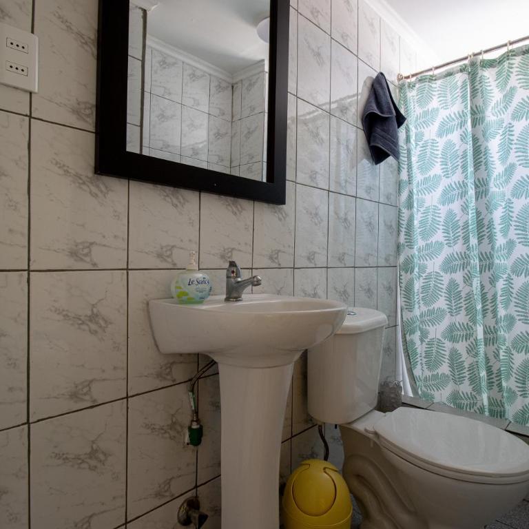Hostal Beatriz Taltal - Habitación Individual con baño privado - 1