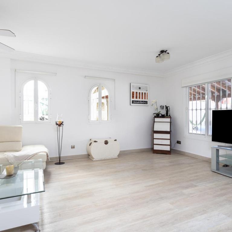LUXURY VILLA WITH PRIVATE POOL & AIRCON, Costa Adeje, Tenerife - Apartamento - 33