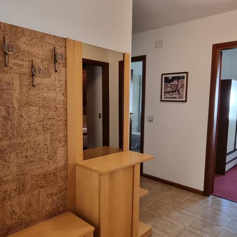 Cesa Fortunato - Appartamento con 3 Camere da Letto - 1