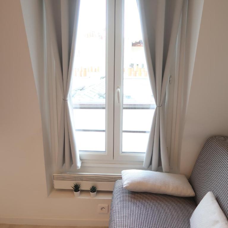 Paris 17ème - STUDIO compact 10m2 -110 sqf - coeur BATIGNOLLES - ideal SOLO traveler - Studio - 18