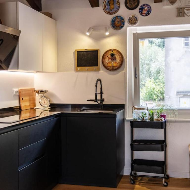 CASA MONTINI - Appartamento con 2 Camere da Letto - 9