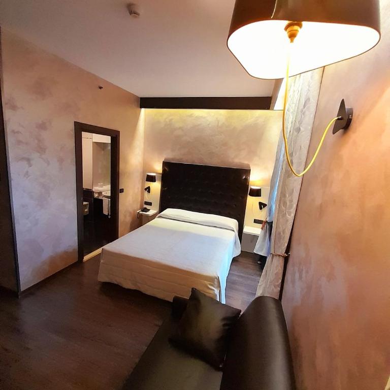 Hotel Continental - Junior Suite - 7