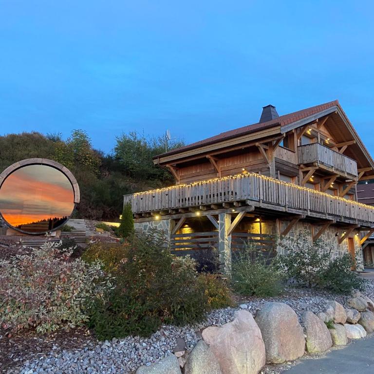 Chalet des Cîmes, chaleureux avec jacuzzi et sauna - Chalet - 2