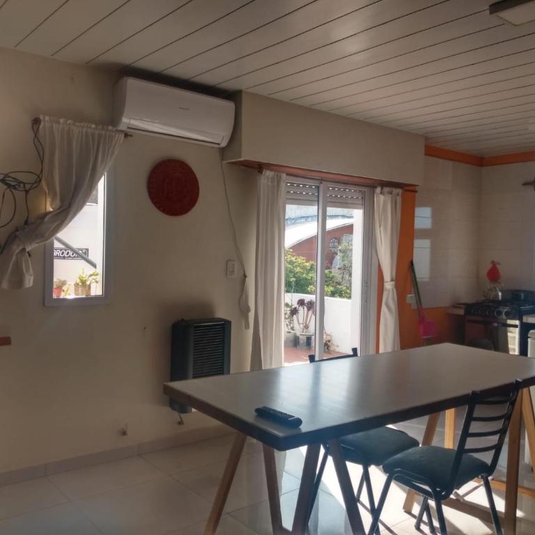 Hermoso loft con balcón y terraza - One-Bedroom Apartment - 10