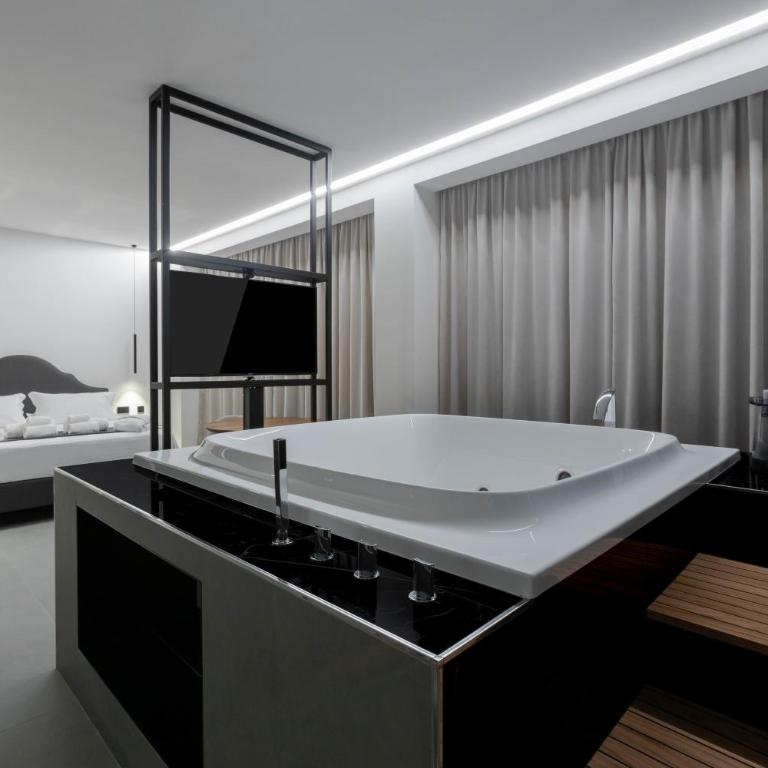 Suite Palermo Apartment - King Suite with Spa Bath - 9