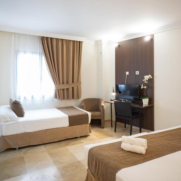 Mainake Costa del Sol - Habitación Triple Confort (3 adultos) - 5