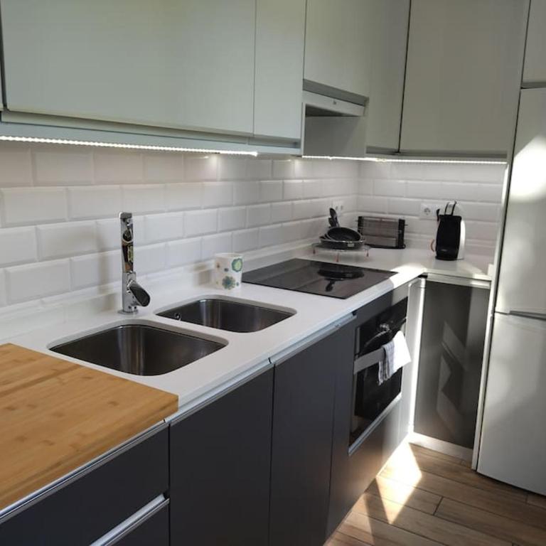 Bonito piso recién reformado con zona de parking - Apartamento de 1 dormitorio - 32