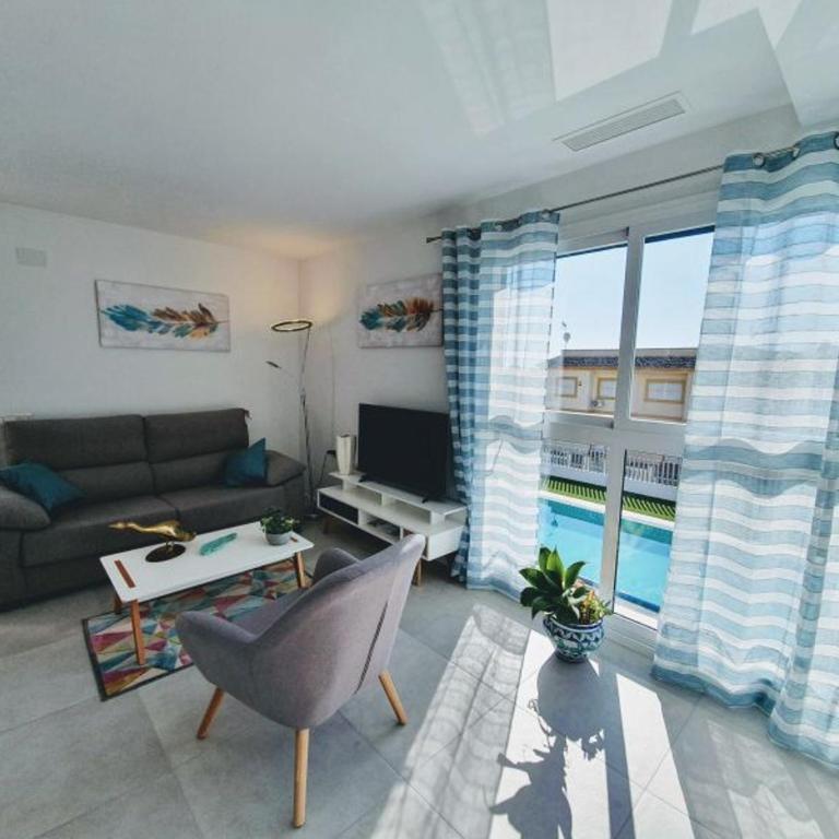 Modern apartamento with large south terrace, Playa Flamenca - Apartamento de 2 dormitorios - 2