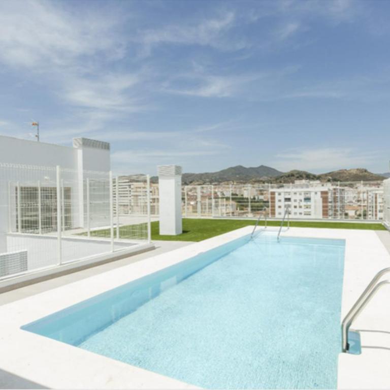 Oasis Pool Málaga - Apartamento de 3 dormitorios - 1