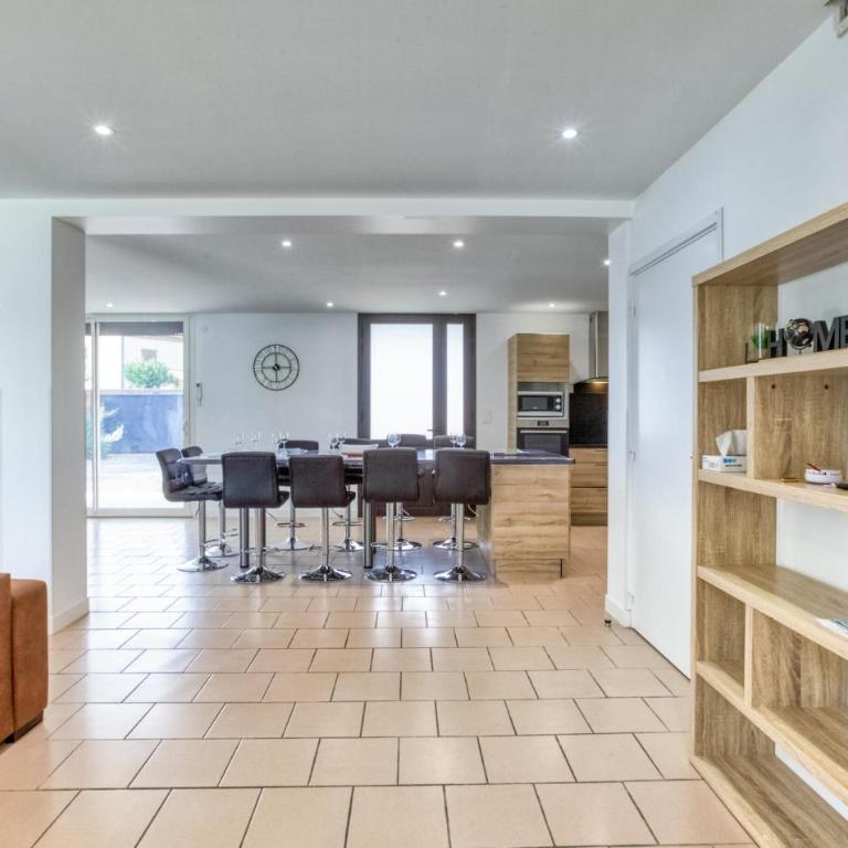 Stunning Home In Albi - Casa Vacanza con 5 Camere da Letto - 16