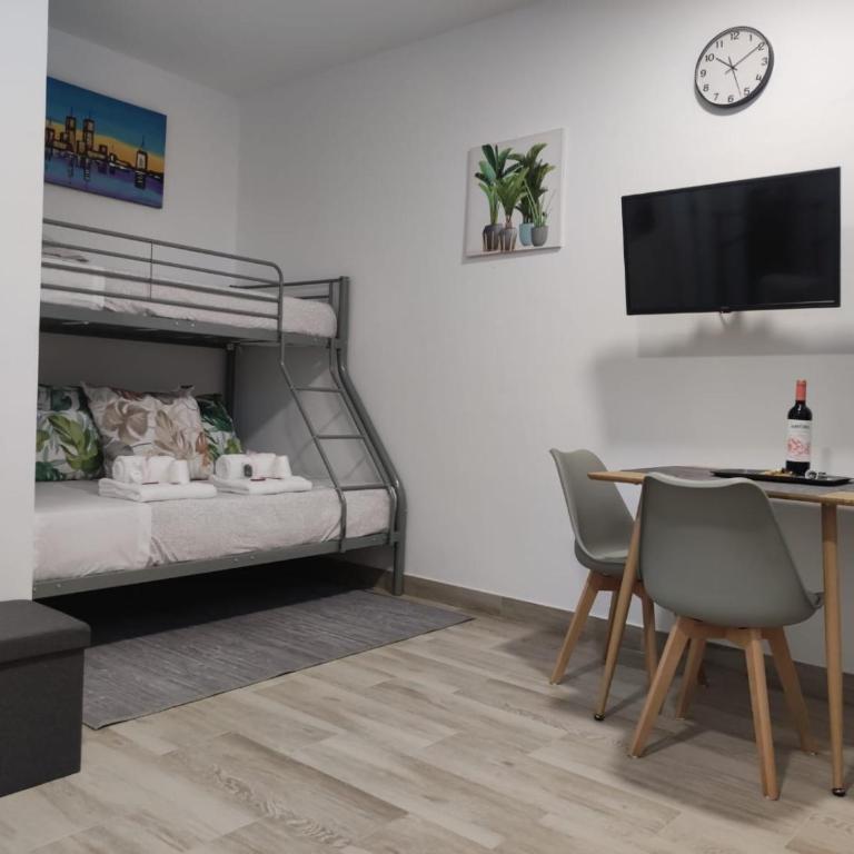 CASA PIRÁMIDE 4 WIFI - Parking y Terraza Privada - Casa con 1 dormitorio - 1