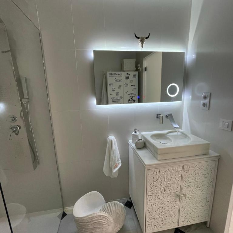 FASCINANTE Hogar en Cabo Pino en MARBELLA - Two-Bedroom Apartment - 42