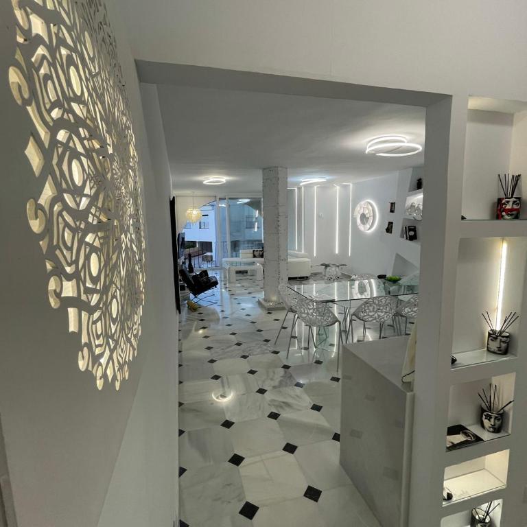 FASCINANTE Hogar en Cabo Pino en MARBELLA - Two-Bedroom Apartment - 37
