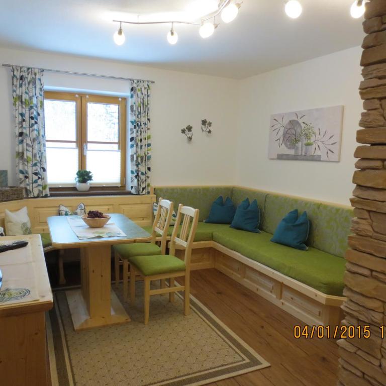 Bio-Bauernhof Vordergrubenbach - Familie Oberascher - Apartment mit 1 Schlafzimmer und Balkon - 6