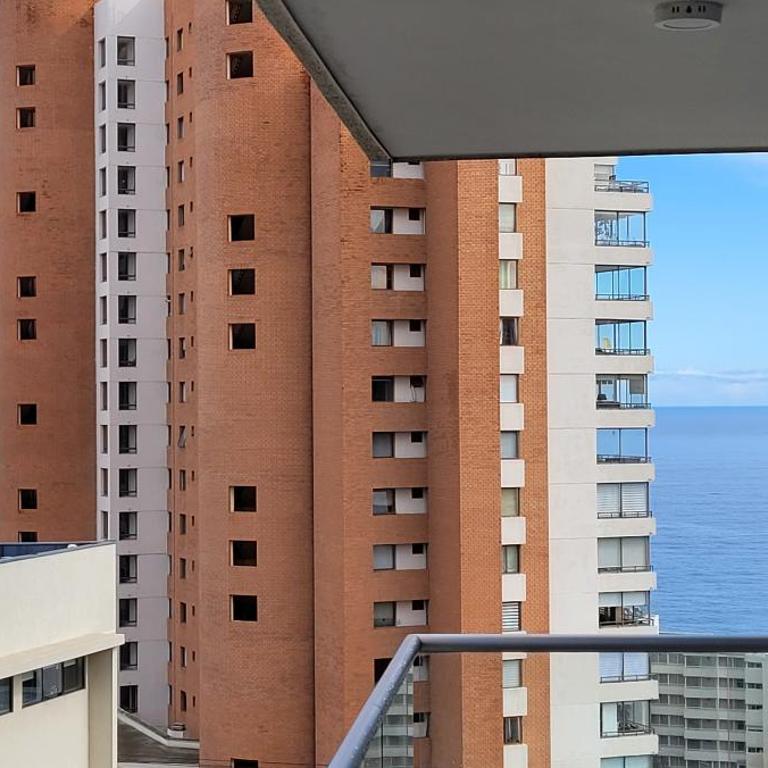 Edmundo Eluchans plaza 2066 Reñaca - Apartamento de 2 dormitorios - 40