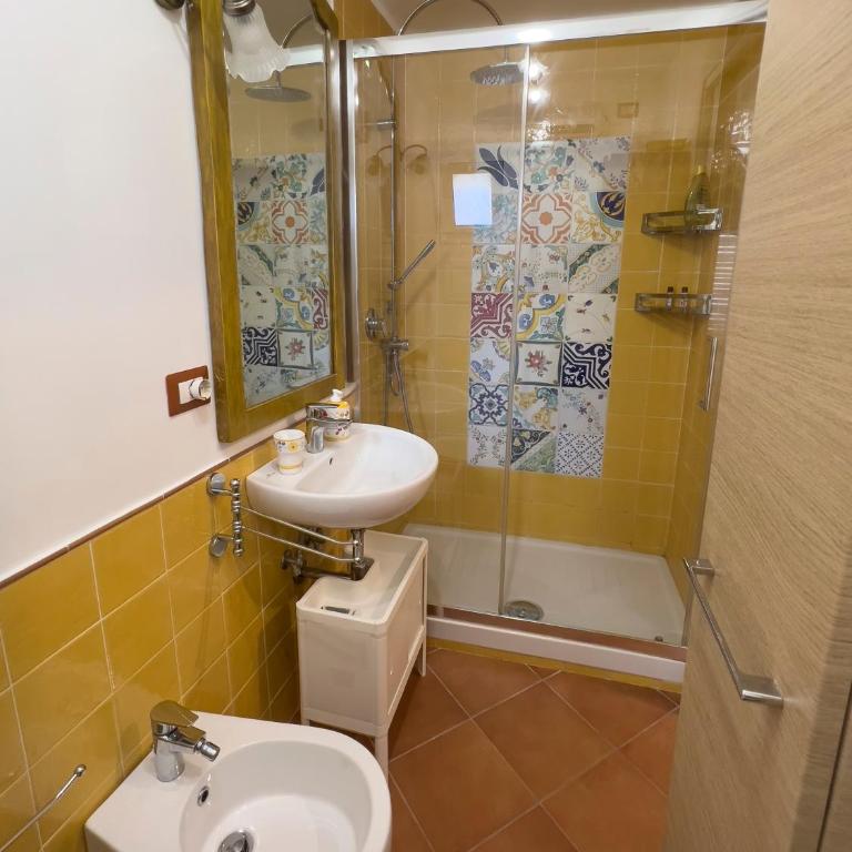 Giallo Napoli - Casa con 1 Camera da Letto - 22