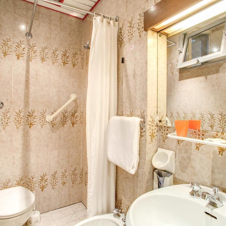 Hotel Lorena - Double or Twin Room with Private Bathroom - 5