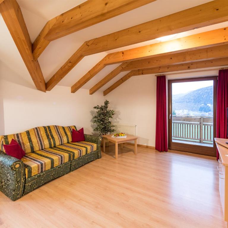 Appartements Steiner - Appartamento con 2 Camere da Letto e Balcone - 2° Piano - 1