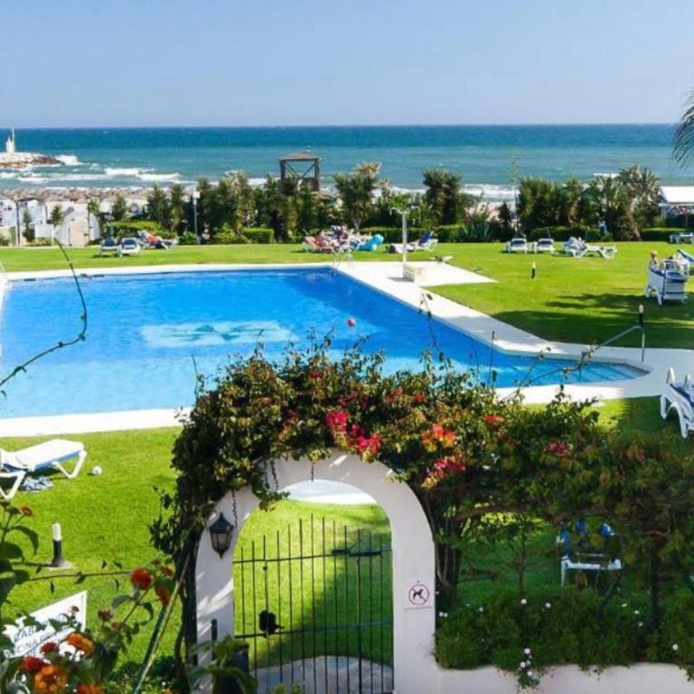FASCINANTE Hogar en Cabo Pino en MARBELLA - Two-Bedroom Apartment - 76