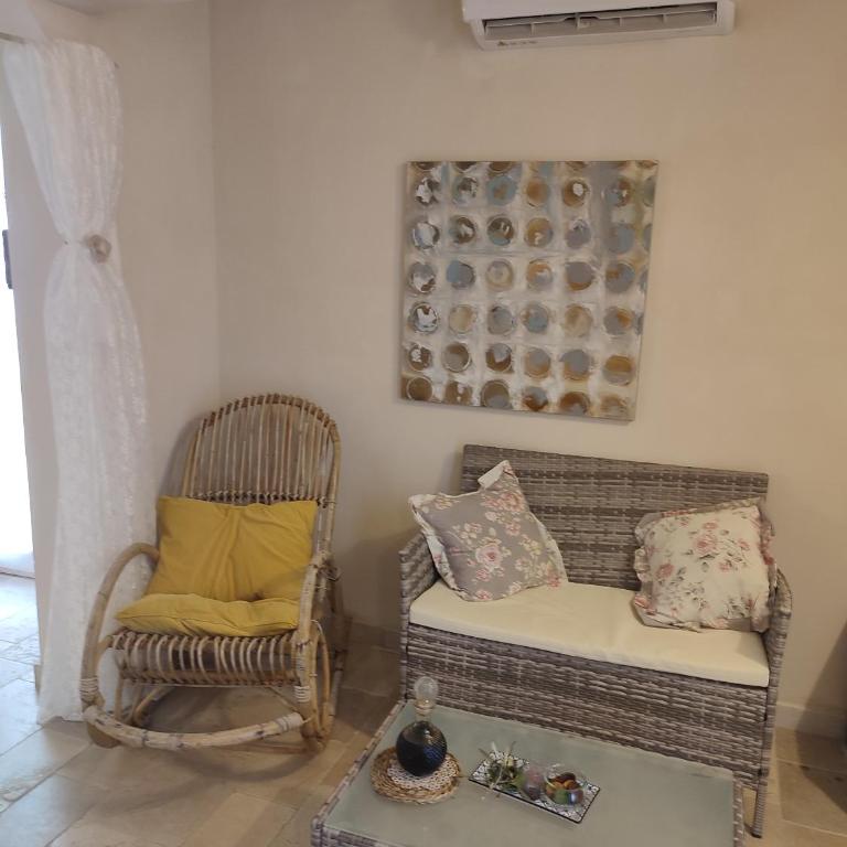 Casedda Ostunese - One-Bedroom Apartment - 13