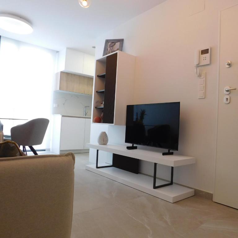 Modern and cosy apartment close to the beach - Two-Bedroom Apartment - 24