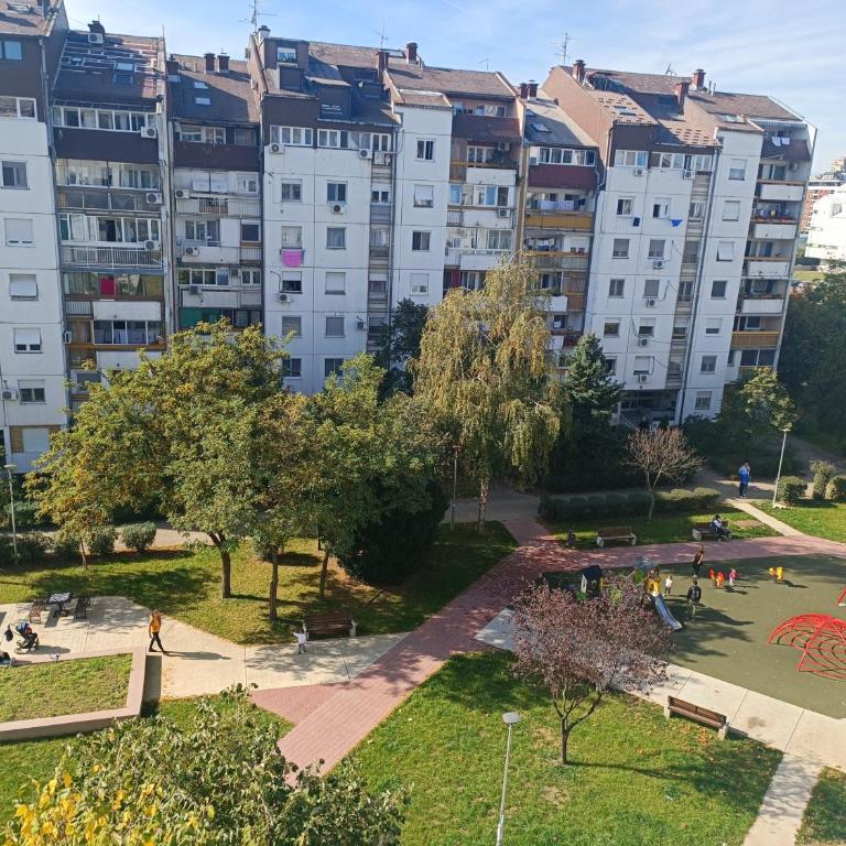 Serbian home, Gandijeva 162 - Apartman sa 2 Spavaće Sobe - 46