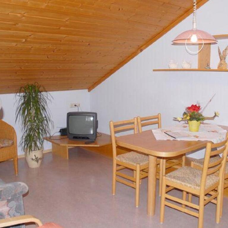 Ferien- und Freizeithof Bindl - Apartment mit 2 Schlafzimmern - 8