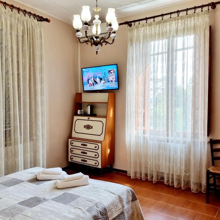 Villa Rismondo Pisa - Camera Matrimoniale con Bagno Privato Esterno - 2