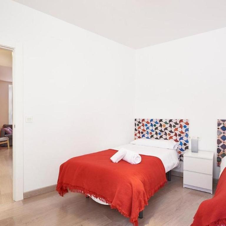 Apartamento ideal para familias en Granada - Three-Bedroom Apartment - 12
