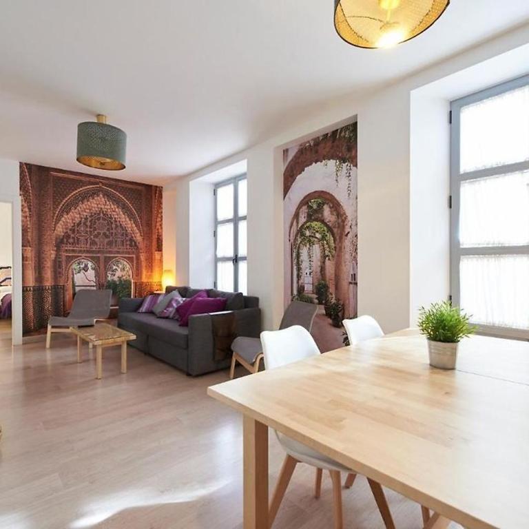 Apartamento ideal para familias en Granada - Three-Bedroom Apartment - 4