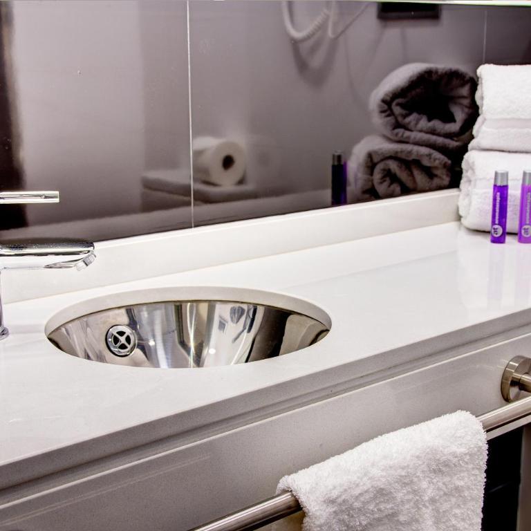 Urban Youth Hostel - Twin Room with Private Bathroom - 6