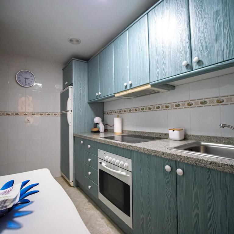 Benidorm Alameda 20 Centre NO VT más de 10 dias - Apartment - 7