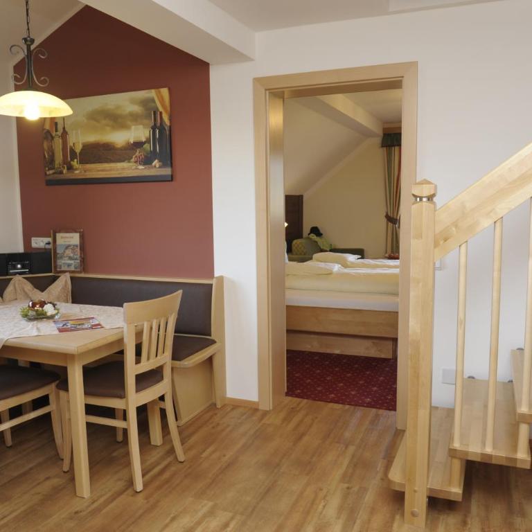 Bio-Bauernhof Samerhof - Apartment mit 2 Schlafzimmern, einem Balkon und Bergblick - 8